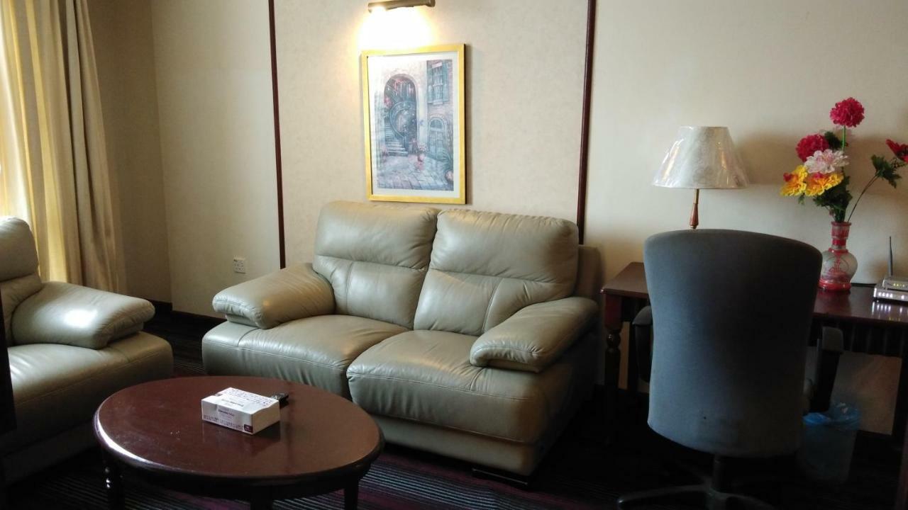 Best Service Suite At Times Square Kuala Lumpur Esterno foto